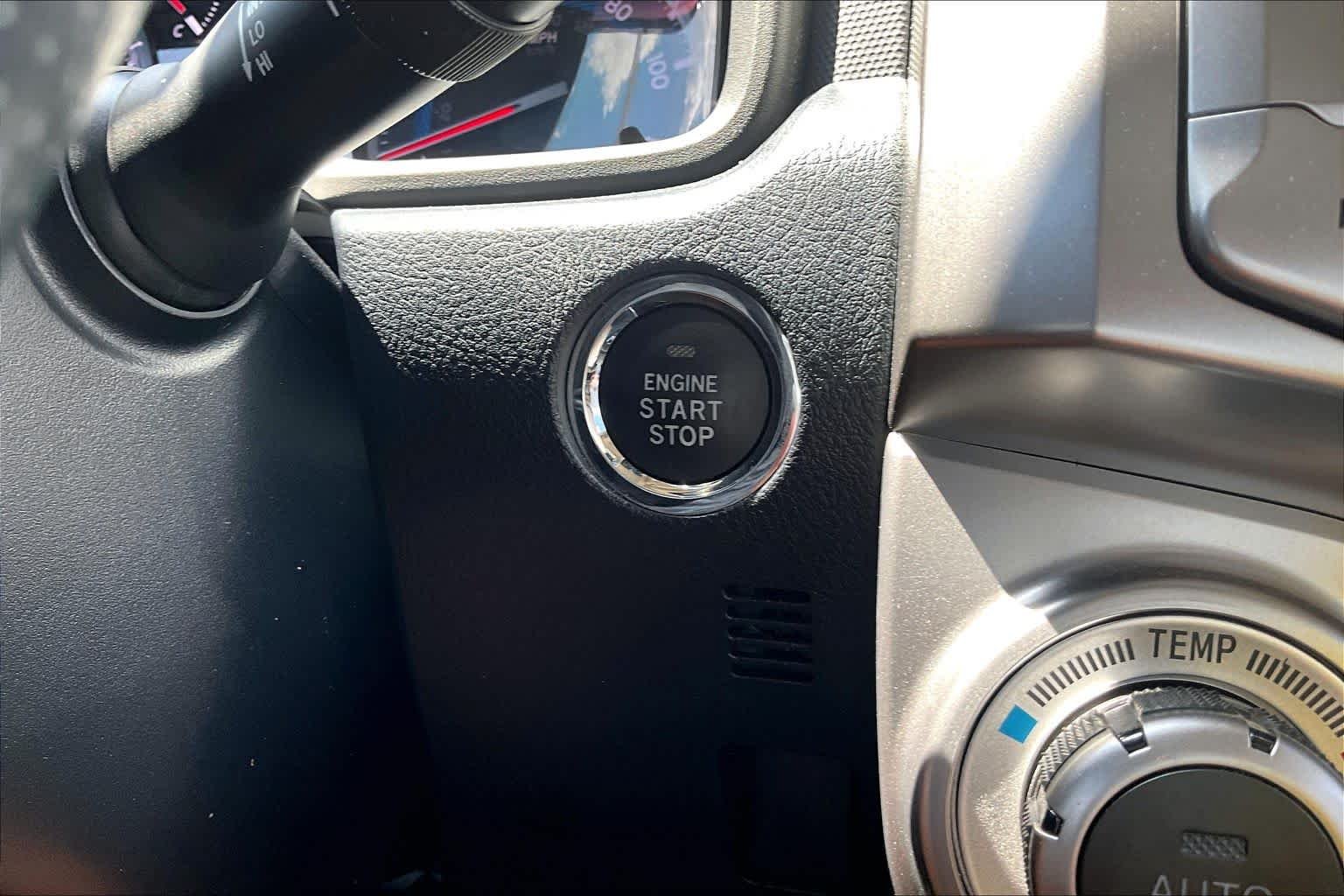 Used 2018 Midnight Black Metallic Toyota Limited image 34