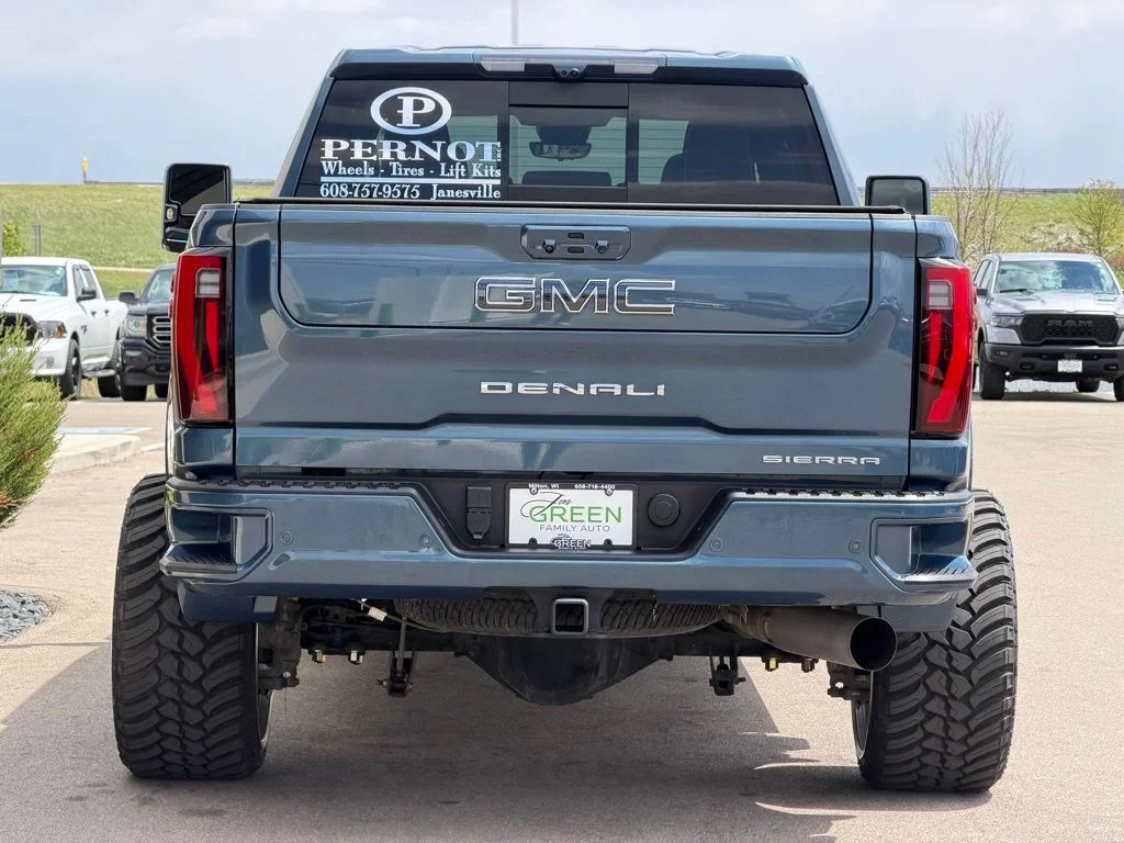 Used 2025 Blue GMC Denali Ultimate image 8