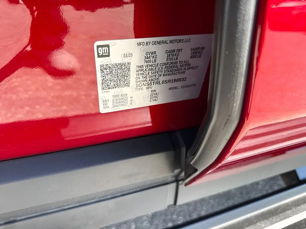 Used 2025 Red Chevrolet High Country image 39