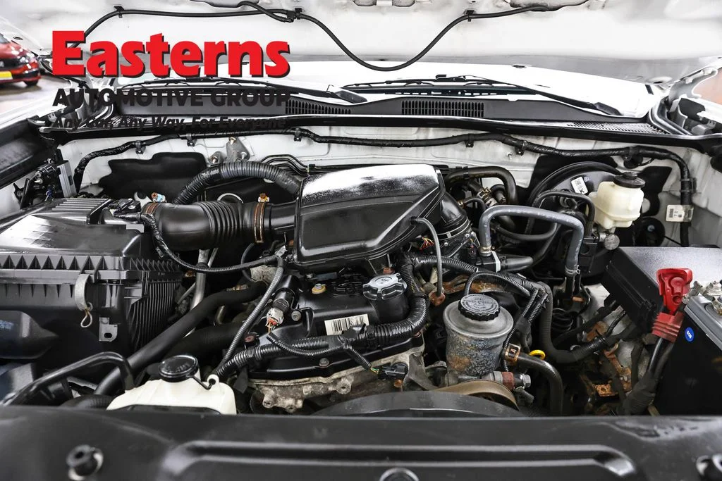 Used 2019 White Toyota SR image 7