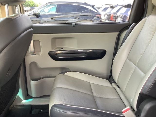 2015 Kia Sedona SX - Photo 10
