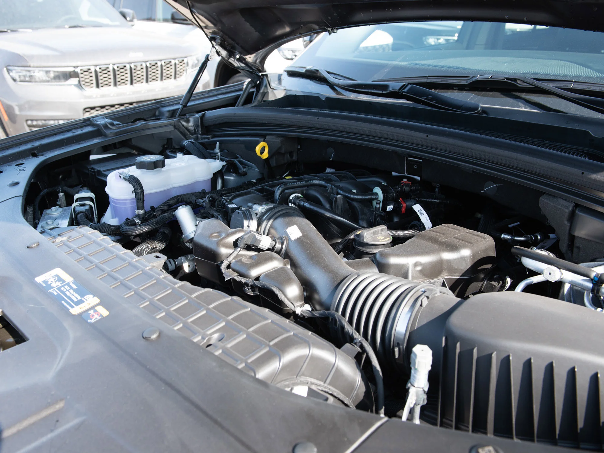 New 2025 Grey Jeep Altitude* 4x4, Sunroof, Remote Start, Heated Leather image 9