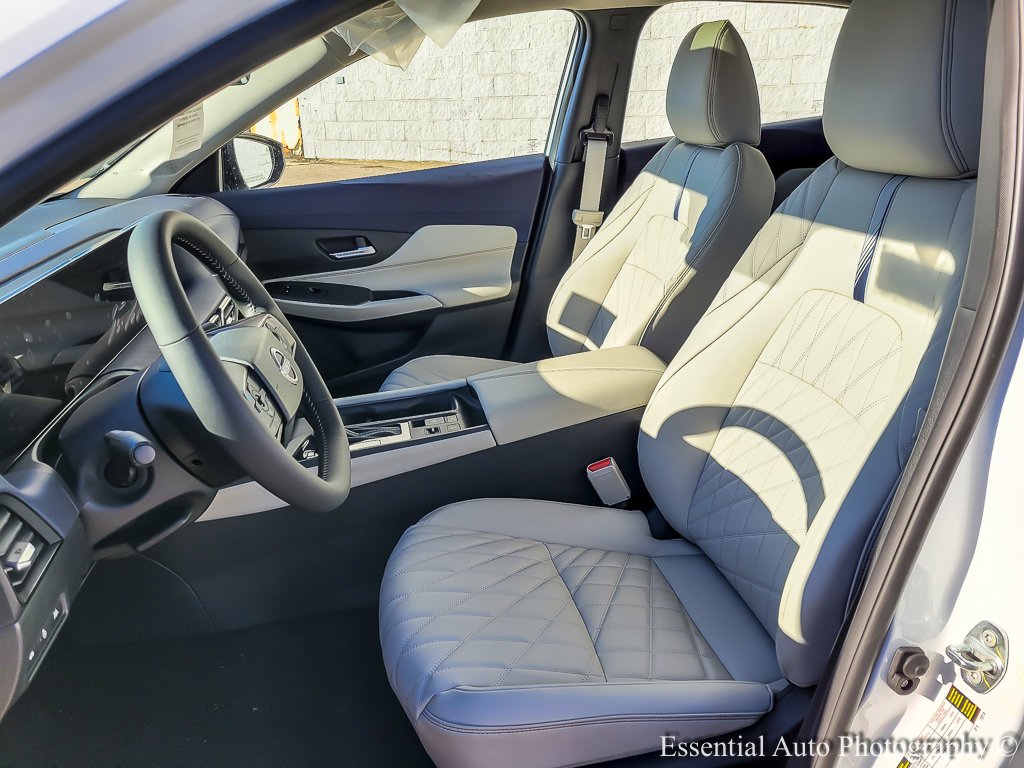 New 2026 Aspen White Tricoat Nissan SL image 7