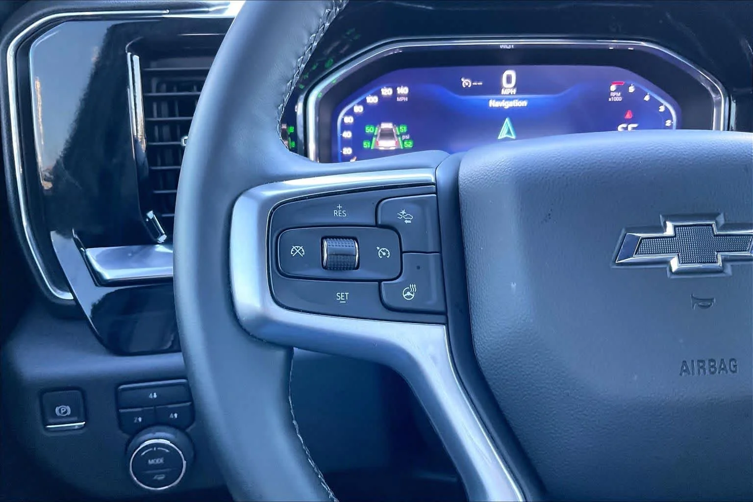 Used 2025 Summit White Chevrolet LT image 20