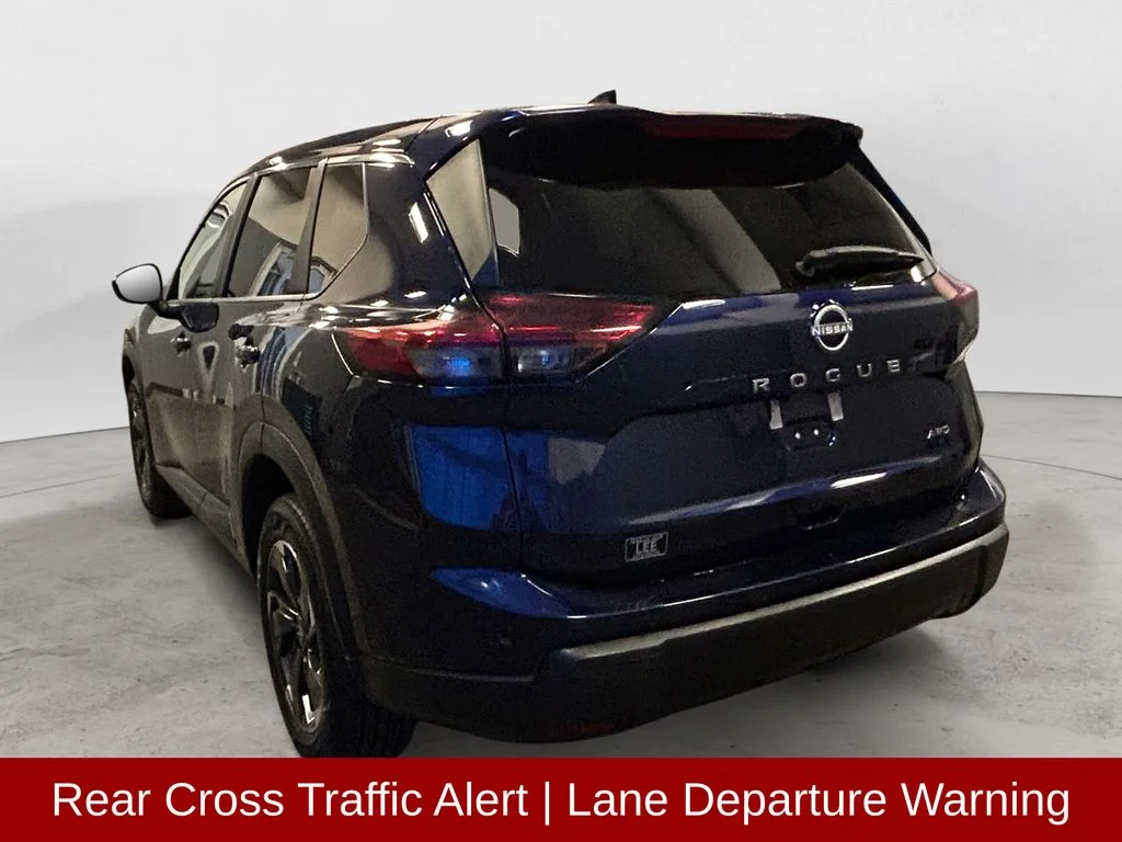 Used 2025 Deep Ocean Blue Pearl Nissan SV image 3