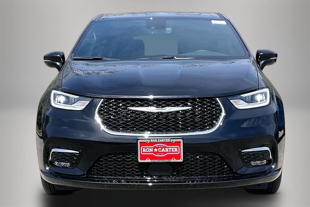 New 2026 Chrysler Pacifica Select 4D Passenger Van