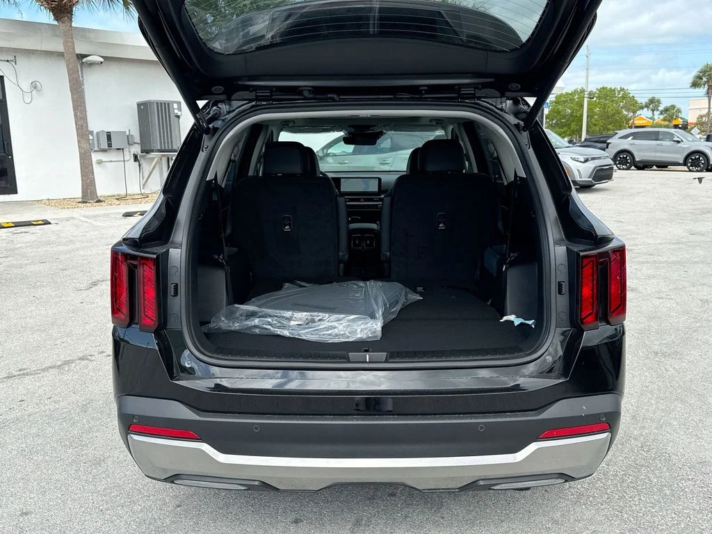 New 2025 Black Kia EX image 26