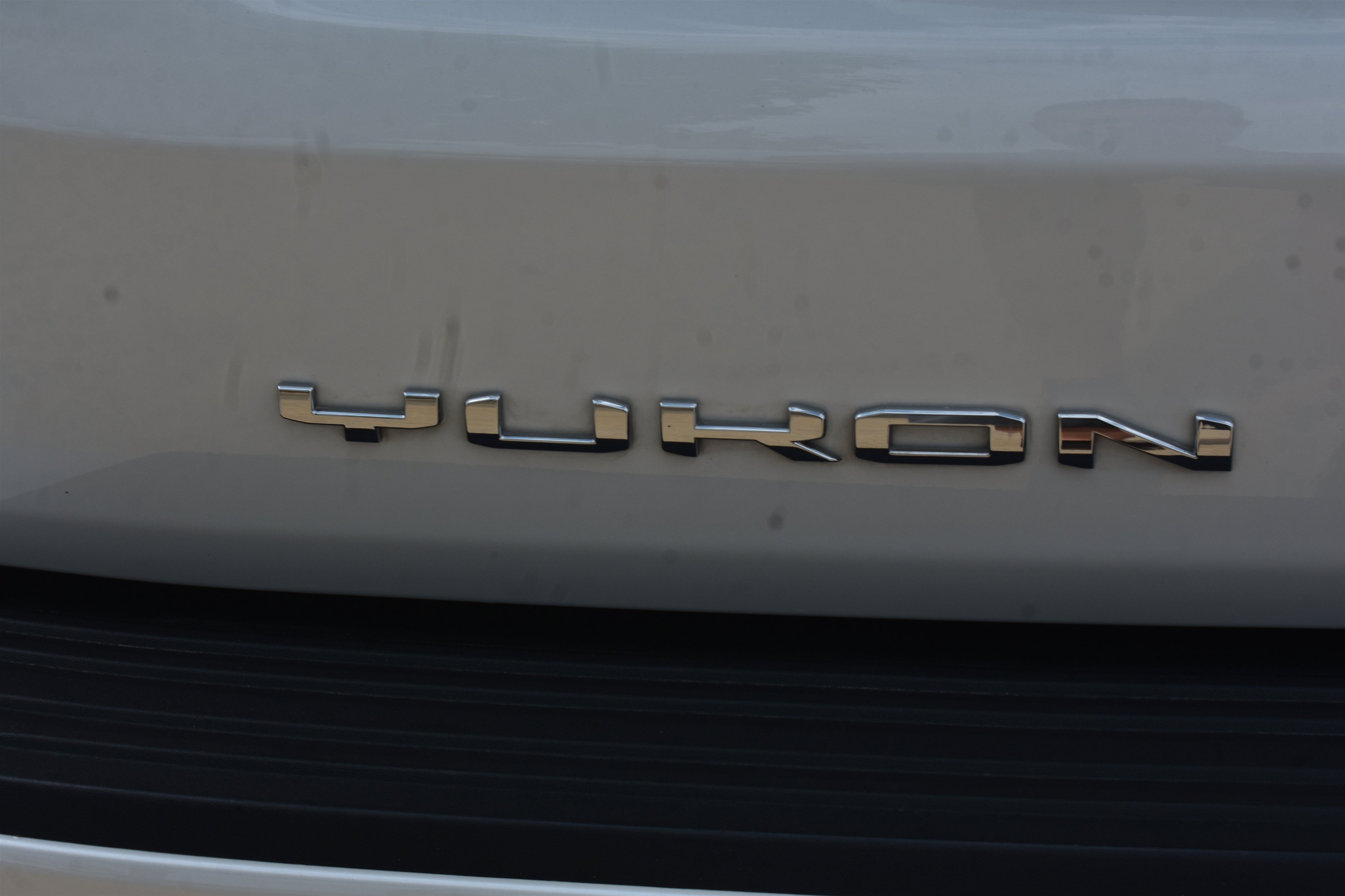 2024 GMC Yukon AT4 - Photo 7