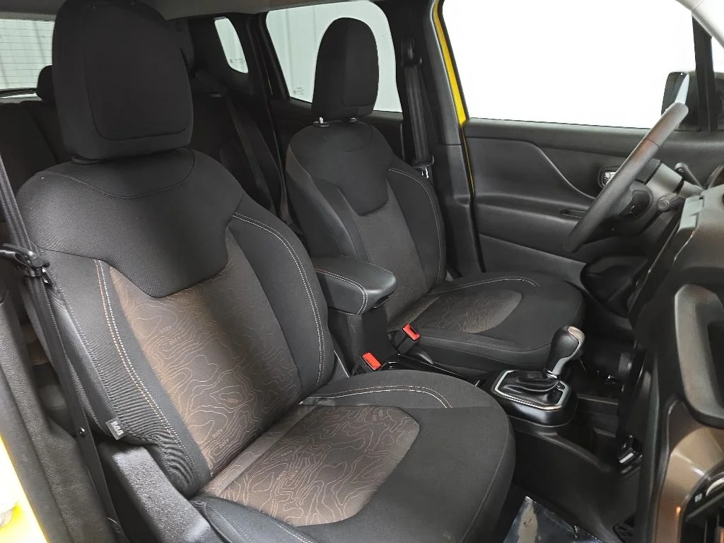 Used 2023 Yellow Jeep Latitude image 14