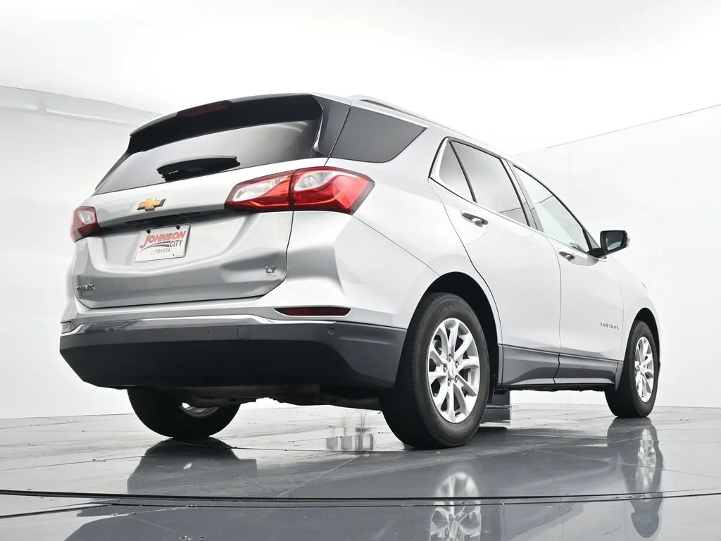 Used 2018 Silver Chevrolet LT image 35