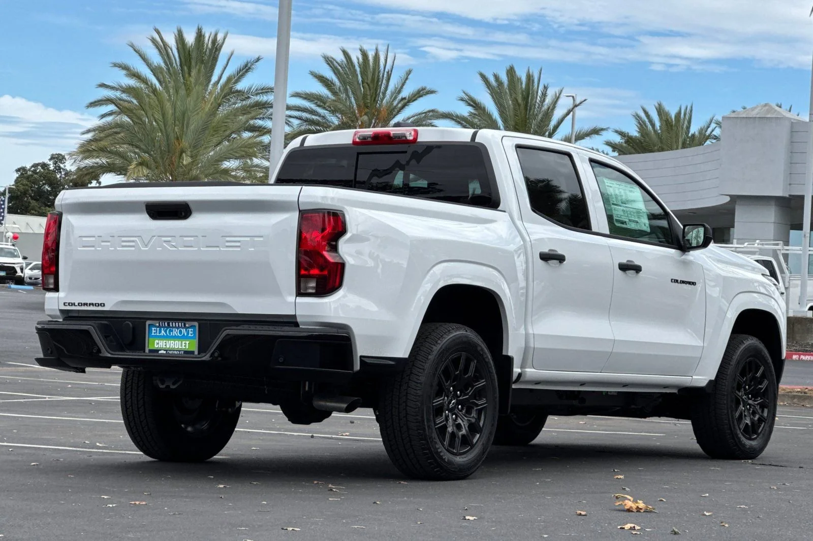 New 2026 Summit White Chevrolet WT image 3