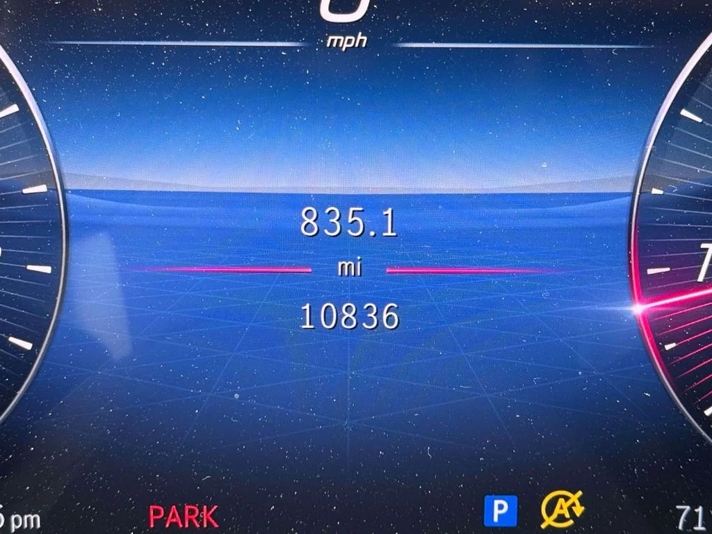 W1NKM4HB5RF203320