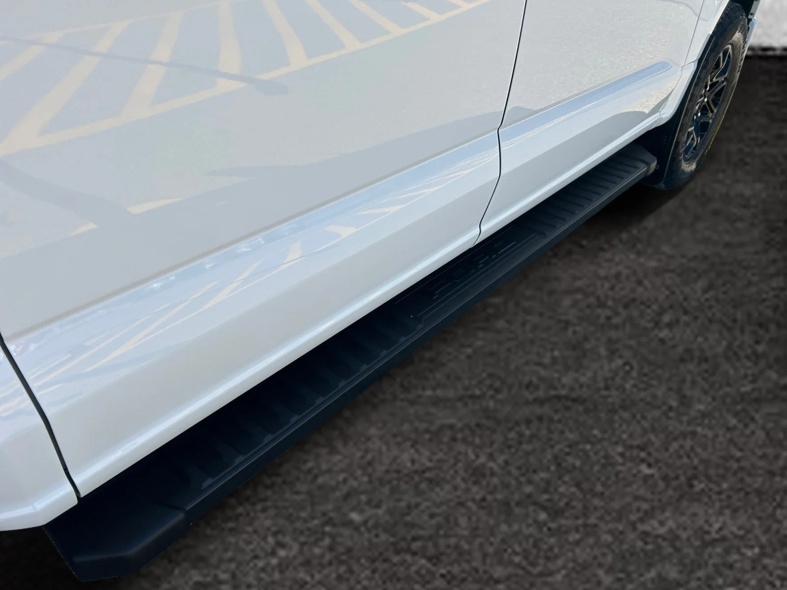 New 2026 Oxford White Ford XLT image 11
