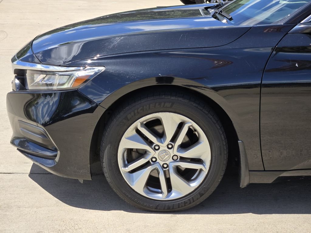 Used 2018 Black Honda LX image 6