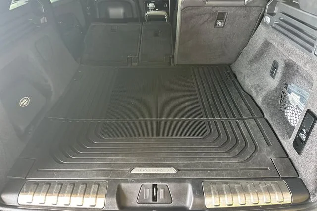 Used 2025 Gray Land Rover Dynamic SE image 14