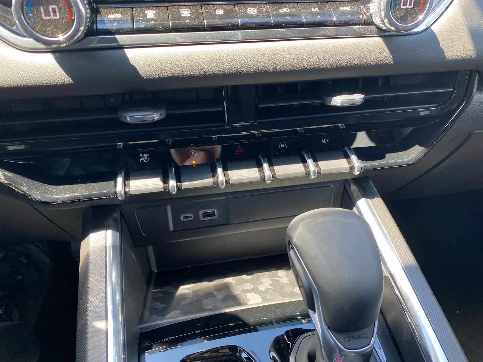 New 2026 Onyx Black GMC Elevation image 18