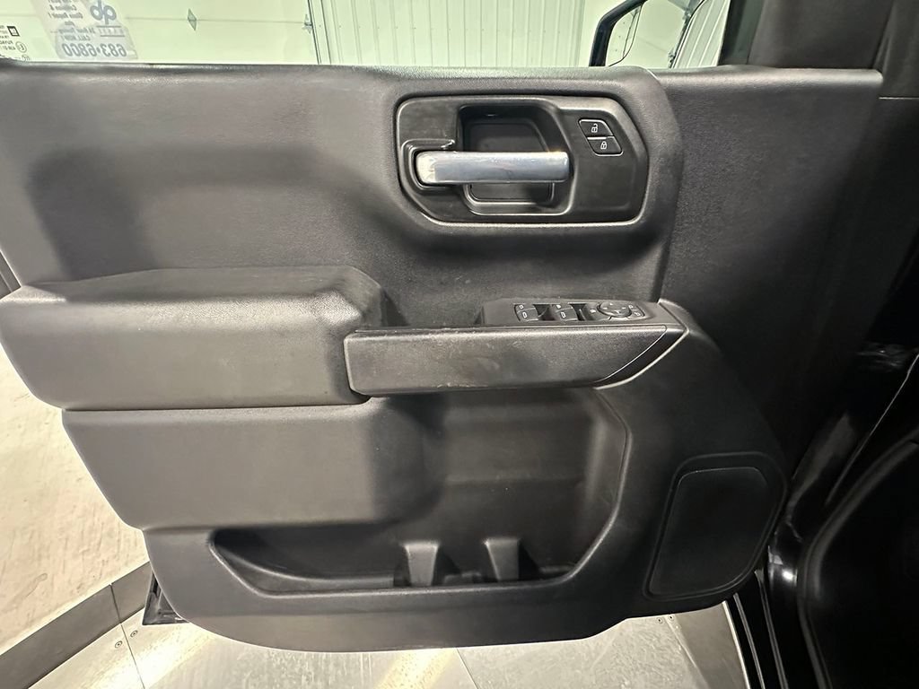 Used 2020 BLACK Chevrolet Custom Trail Boss image 21