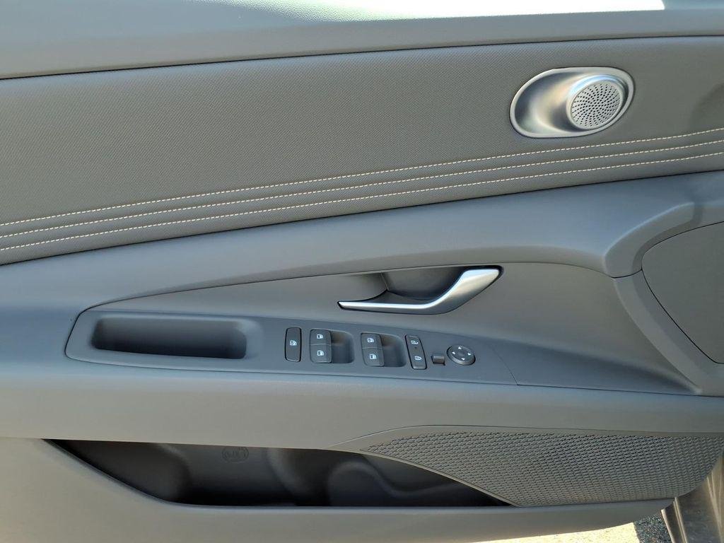 New 2026 Silver Hyundai SEL Sport image 14