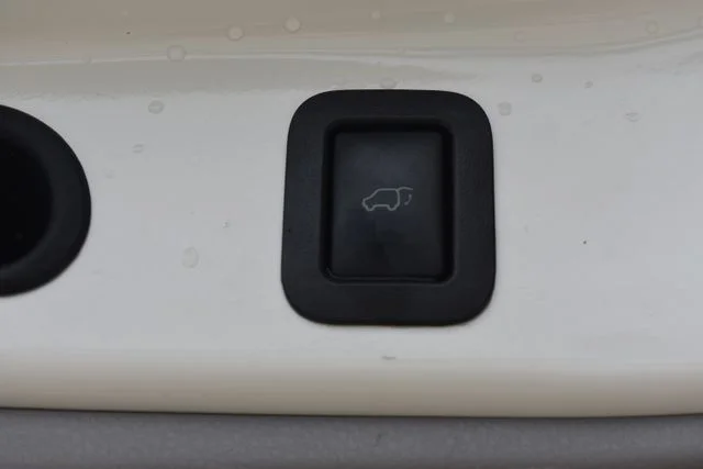 Used 2015 White Toyota Limited image 19