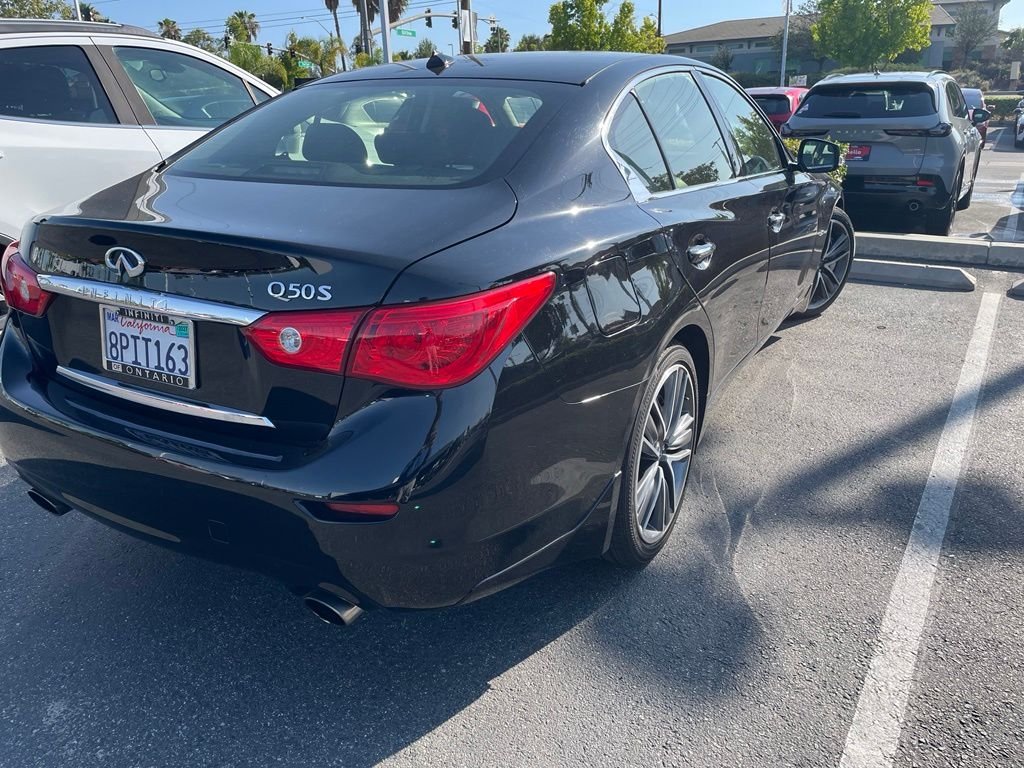 Used 2017 Black Obsidian INFINITI Sport image 8