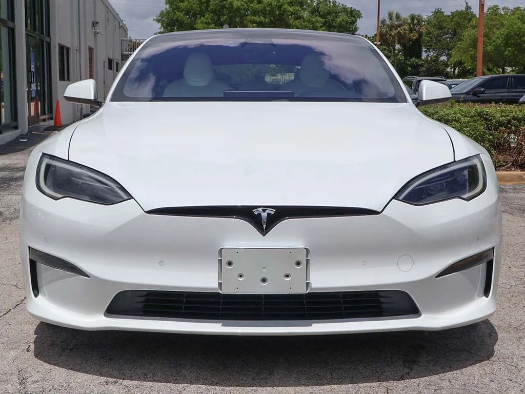 Used 2023 White Tesla Standard Range image 11