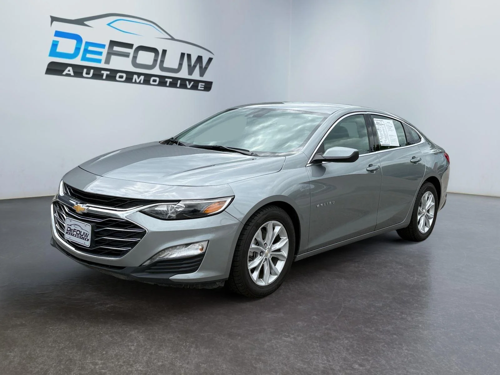 Used 2024 Sterling Grey Metallic Chevrolet 1LT image 7