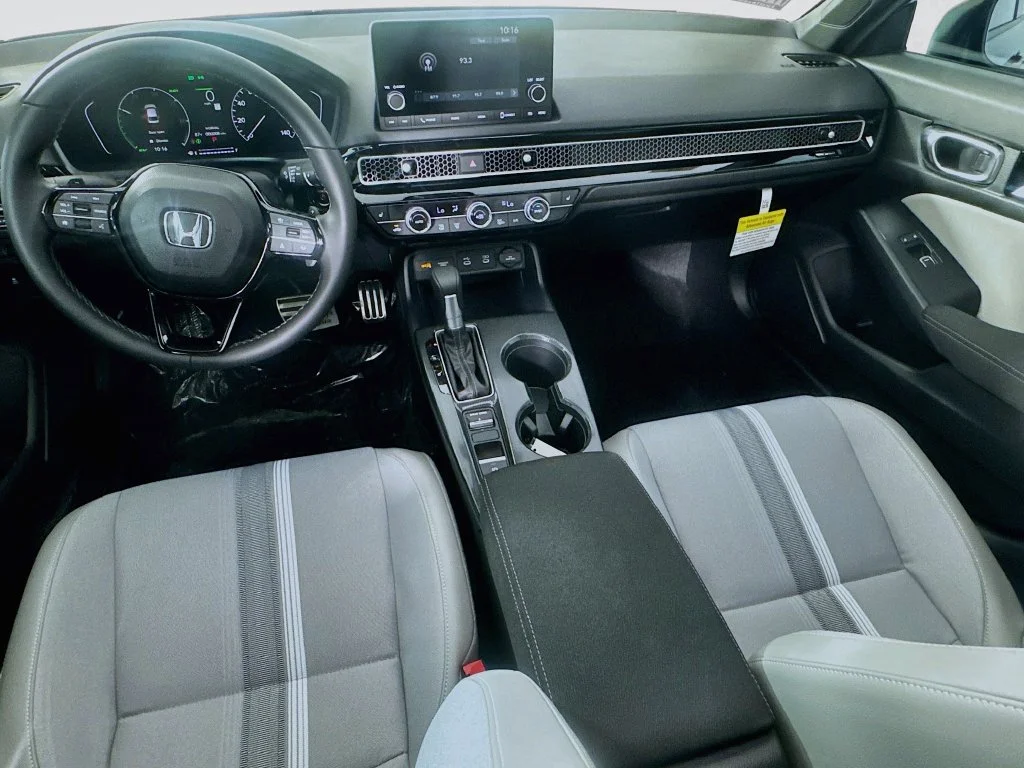 New 2027 Meteorite Gray Metallic Honda Hybrid image 32
