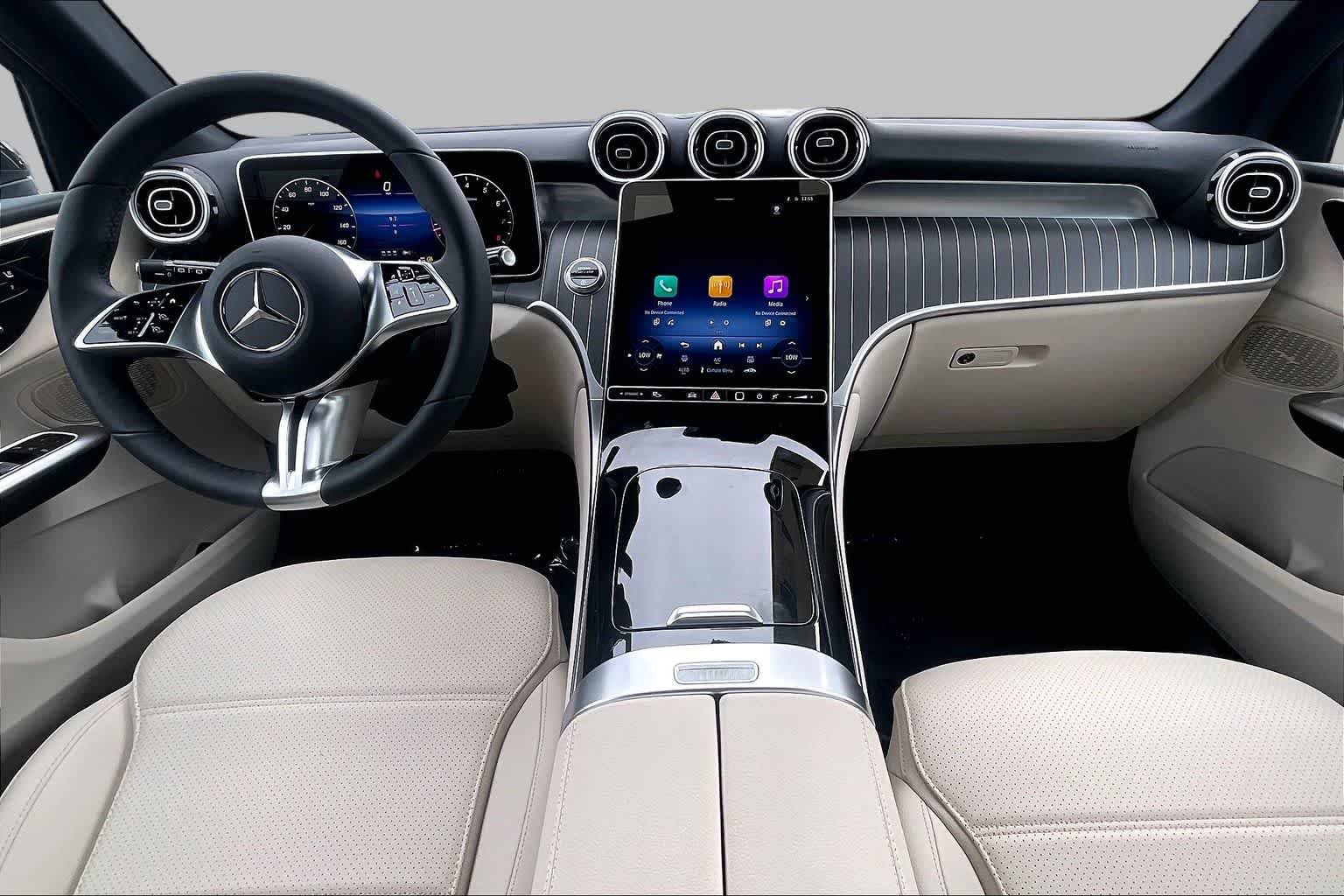New 2026 Obsidian Black Metallic Mercedes-Benz GLC 300 image 7
