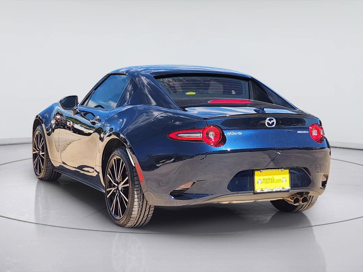 2025 Mazda MX-5 Miata RF photo 5 of 32