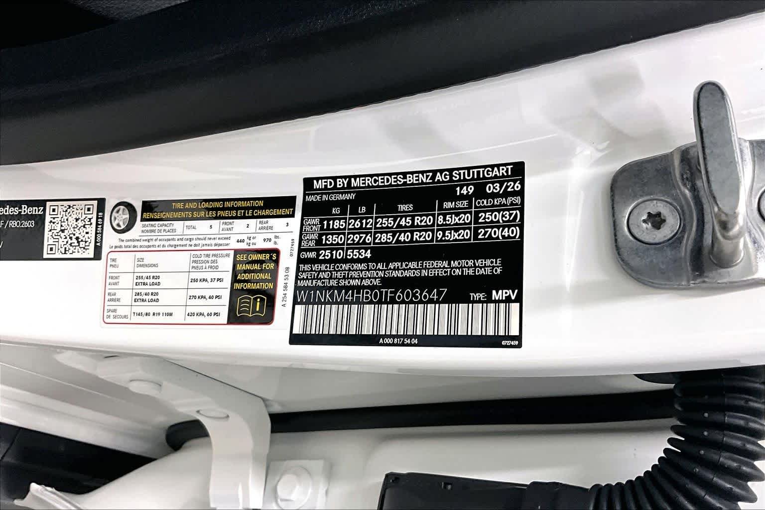 New 2026 Polar White Mercedes-Benz GLC 300 image 21