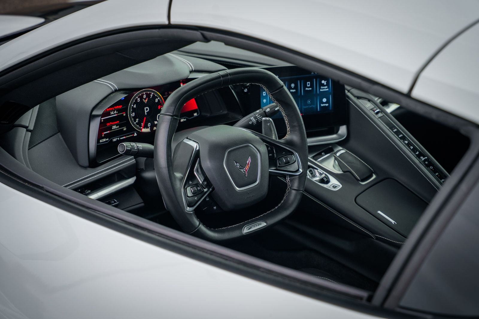 Used 2024 White Chevrolet Z06 image 32