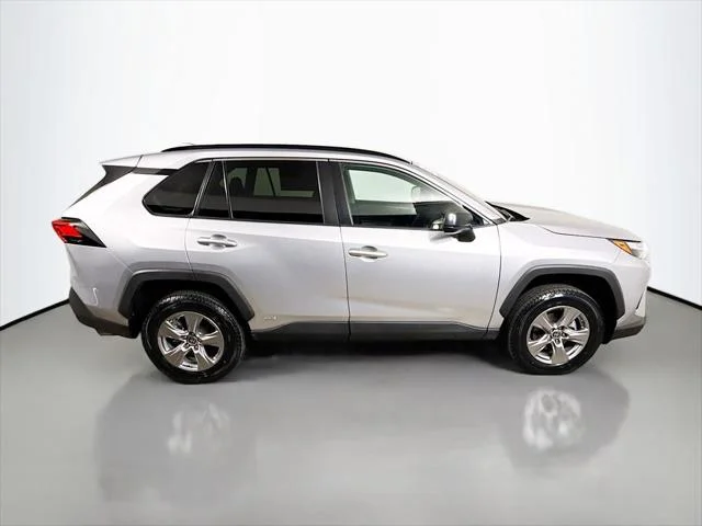 Certified Used 2024 SILVER SKY METALLIC Toyota  image 8