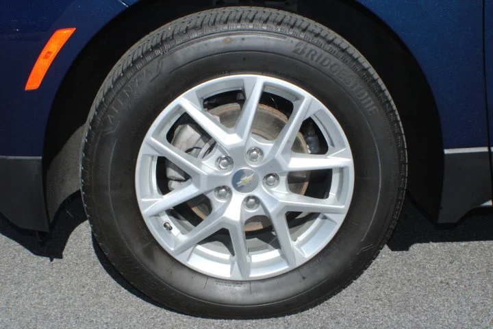 Used 2022 Blue Glow Metallic Chevrolet LS image 5