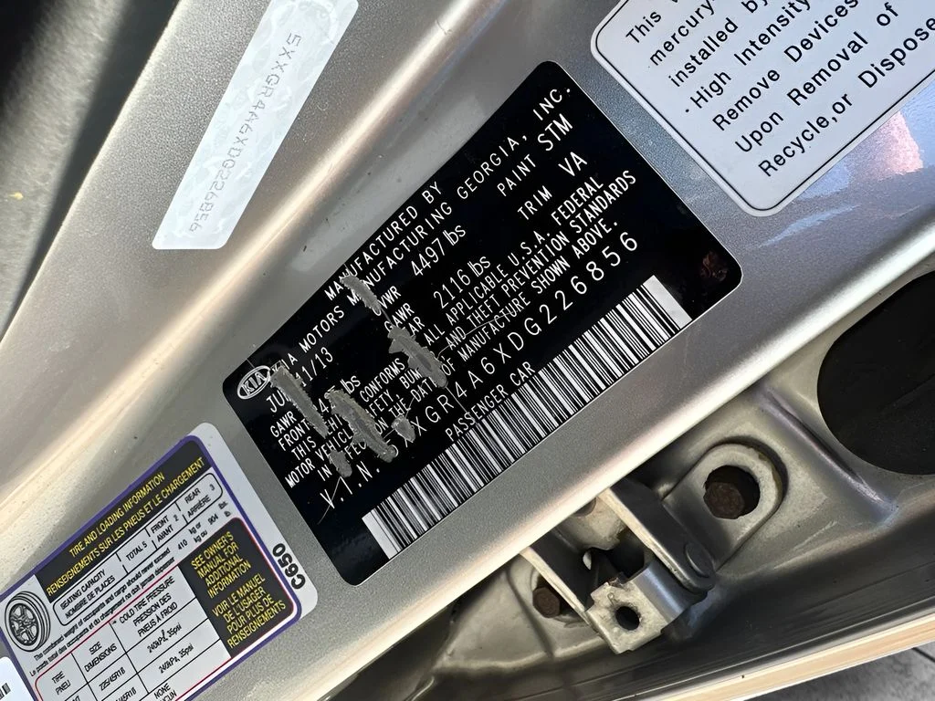 Used 2013 Silver Kia SX image 35