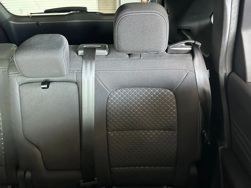 Used 2023 Oxford White Ford Active image 21