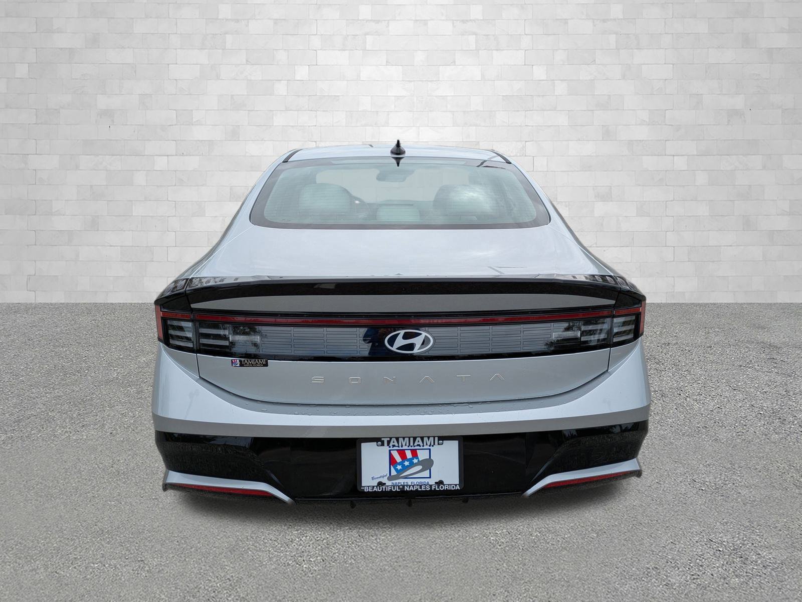 New 2026 Aero Silver Hyundai SEL Sport image 3