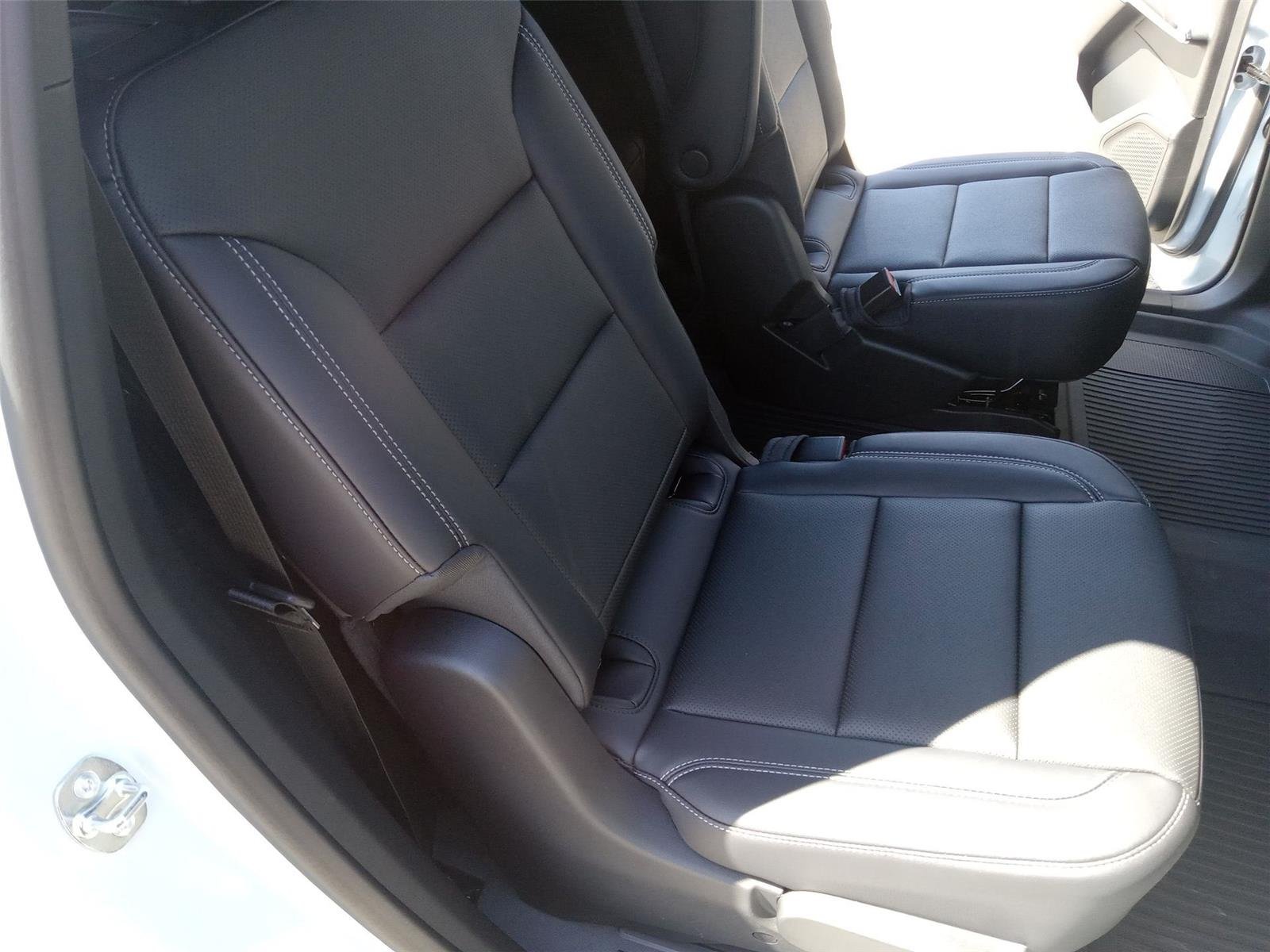 2026 Chevrolet Traverse LT - Photo 11