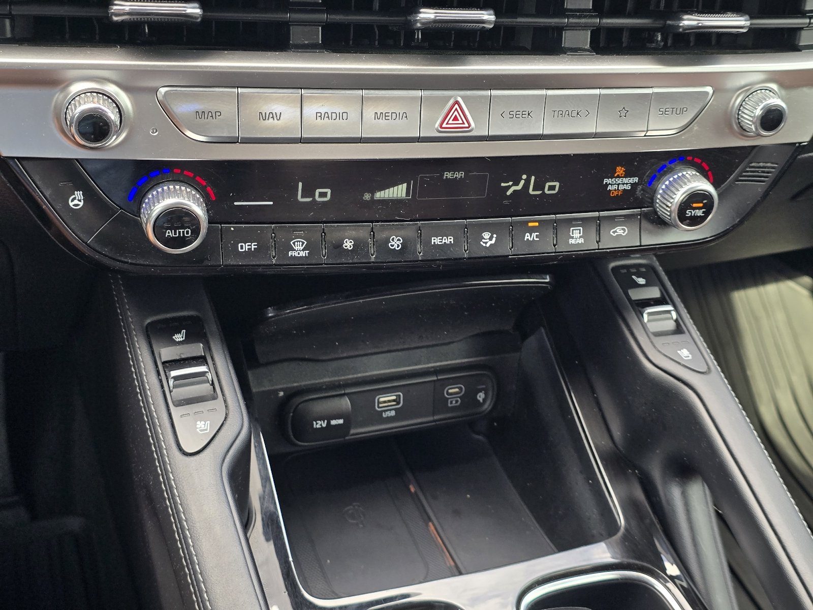 Used 2023 Black Kia EX image 19