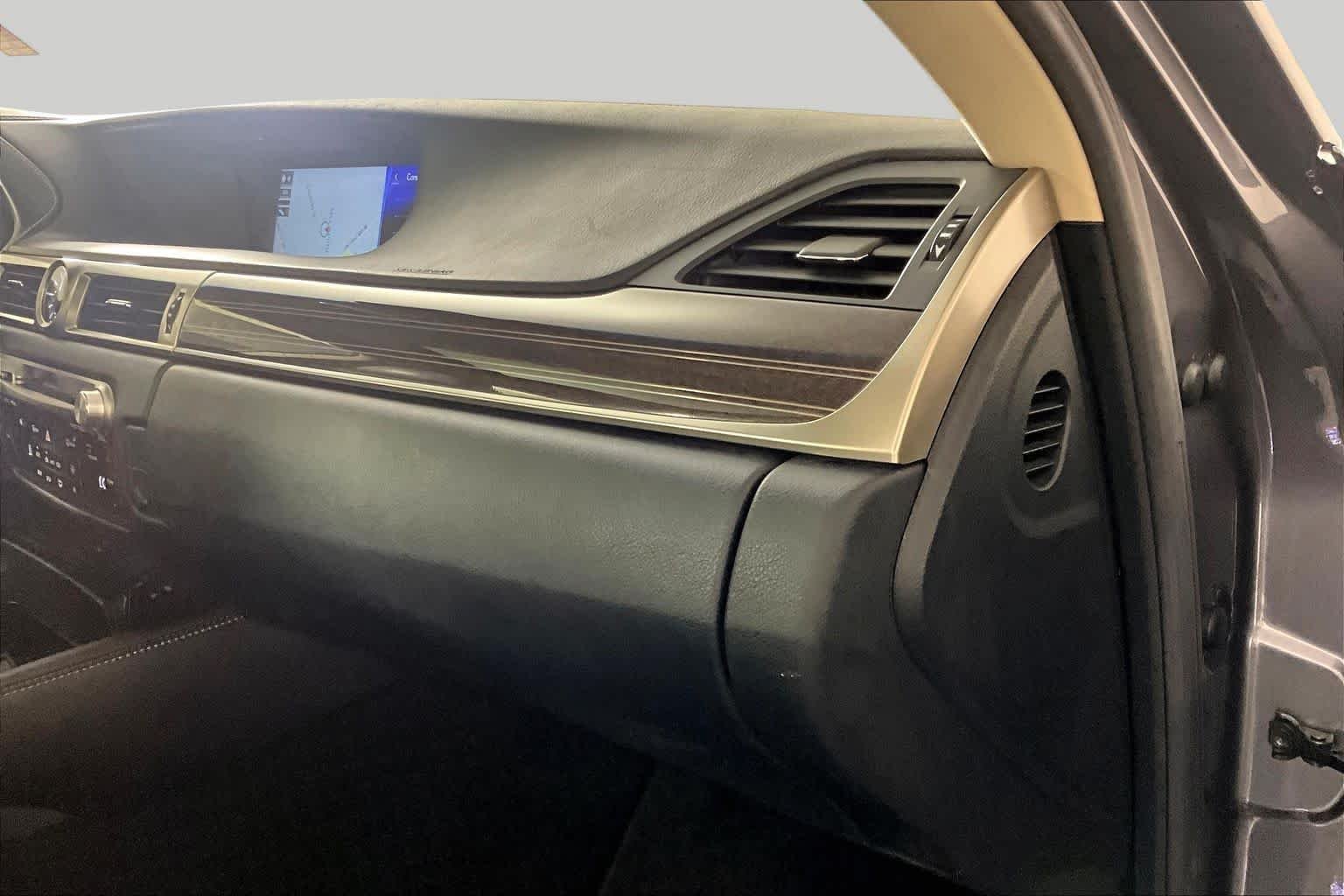 Used 2016 Nebula Gray Pearl Lexus  image 17