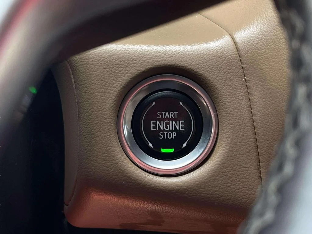 Used 2023 Black Chevrolet Premier image 19
