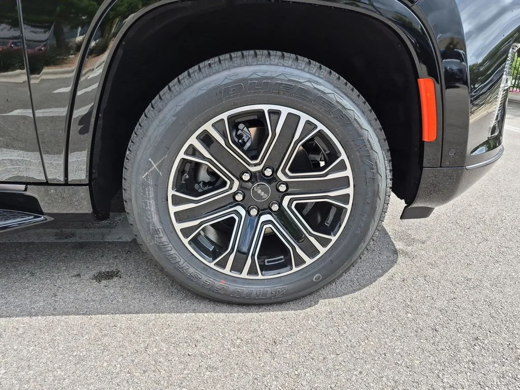 New 2026 High Gloss Black Exterior Paint Jeep  image 14