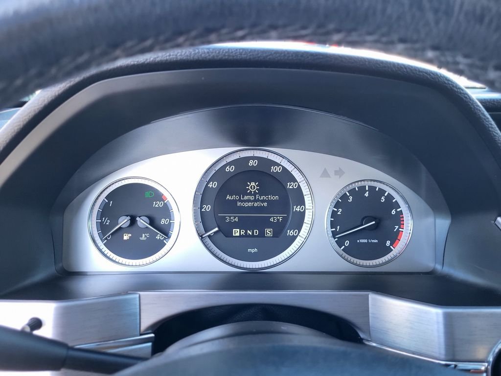 Used 2010 Black Mercedes-Benz GLK 350 image 12