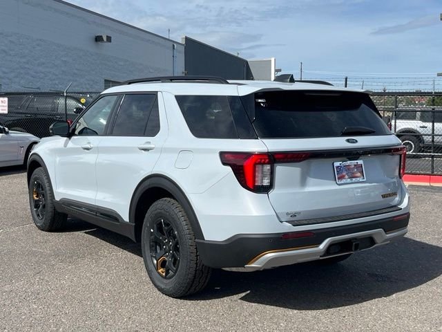 New 2026 Space White Metallic Ford Tremor® image 3