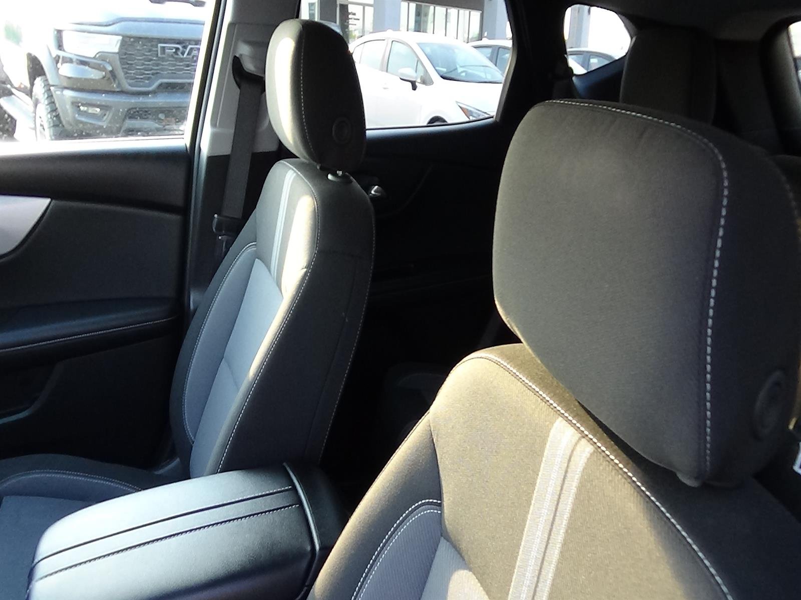 Used 2025 Sterling Gray Metallic (gxd) Chevrolet LT image 17