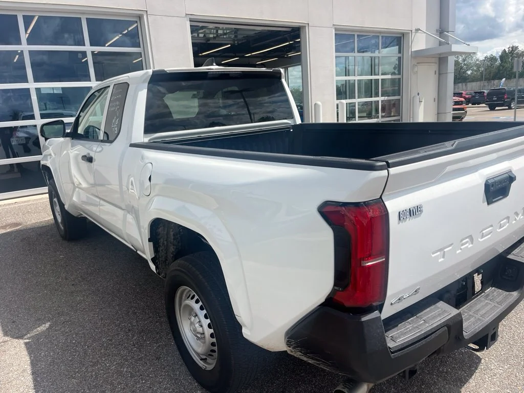 Used 2024 Ice Cap Toyota SR image 4