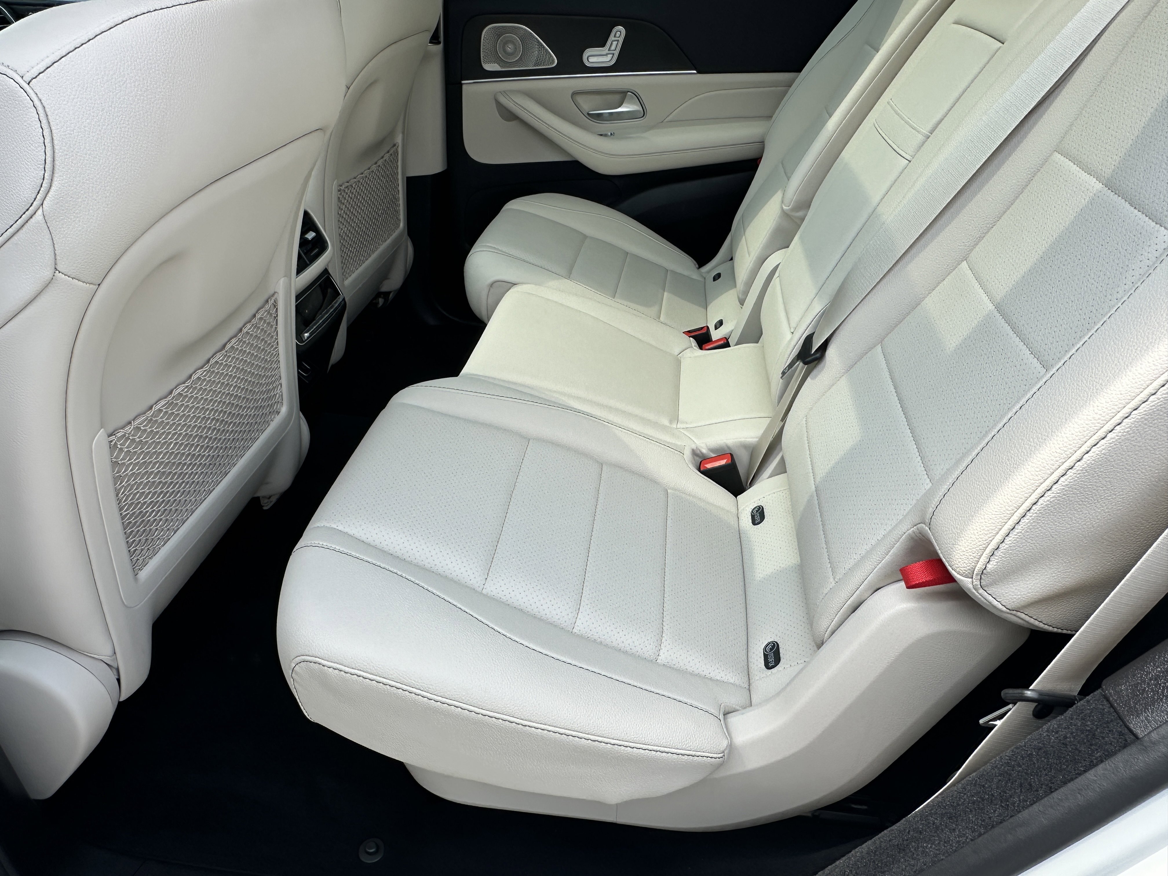 Used 2023 White Mercedes-Benz GLS 450 image 25