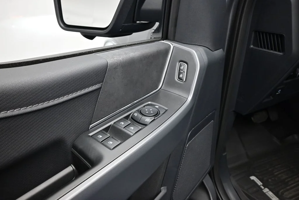 New 2026 Carbonized Gray Metallic Ford XLT image 10