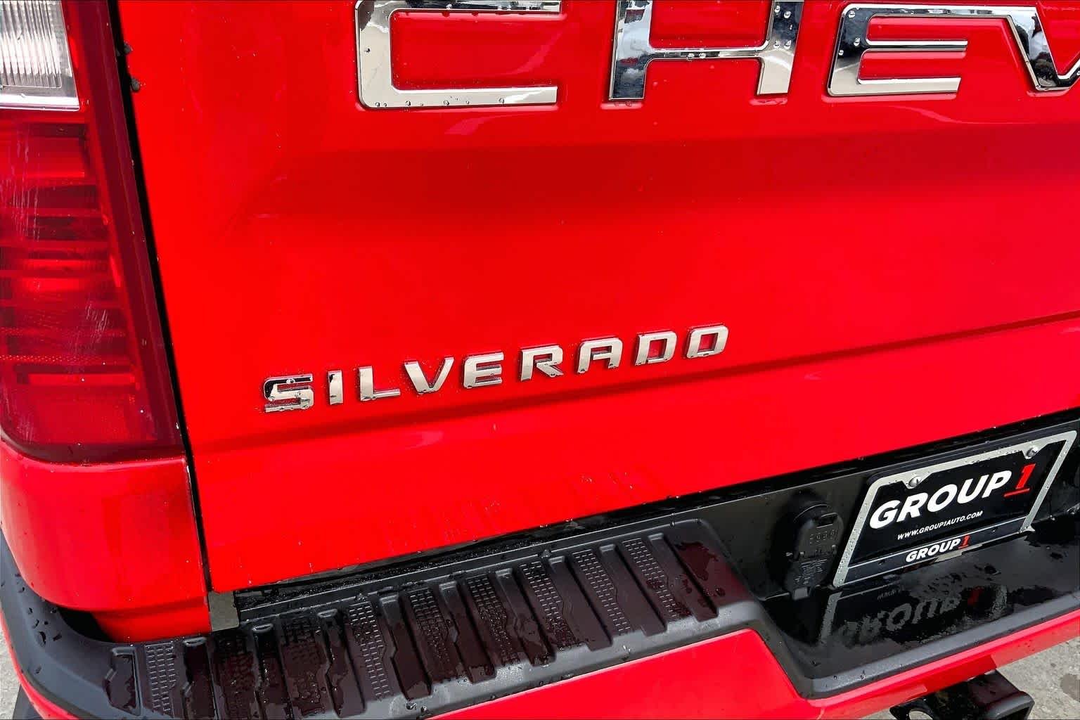 Used 2023 Red Hot Chevrolet Custom image 30