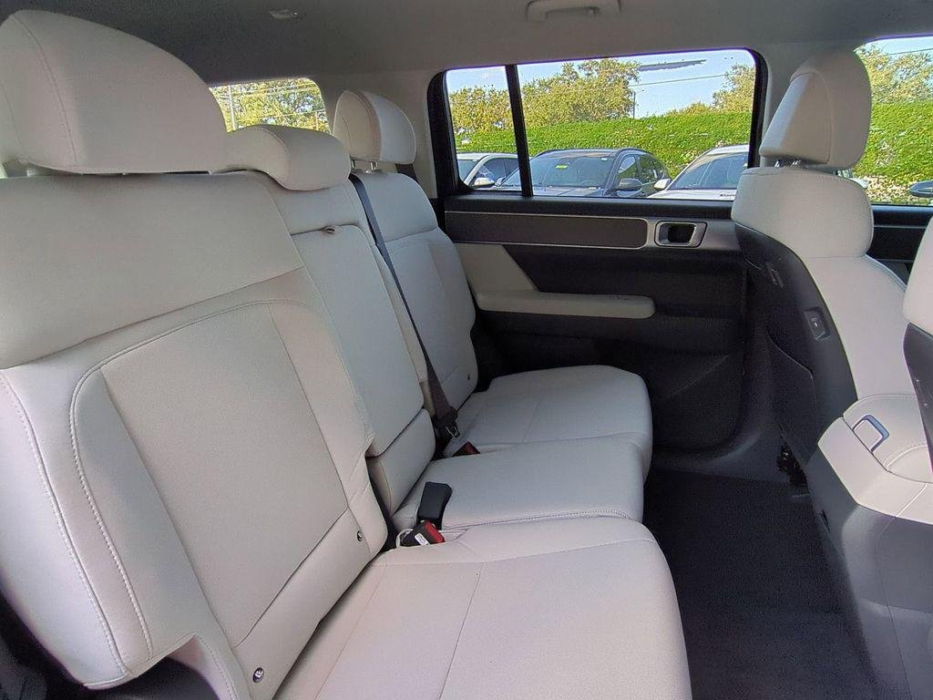 2026 Hyundai Santa Fe SE - Photo 17