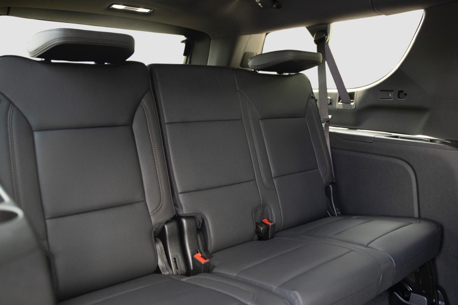 2026 Chevrolet Suburban High Country - Photo 25